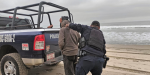 Retiran a personas en condición de calle de zona de playas