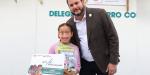 Entrega Ismael Burgueño útiles escolares y vales para uniformes a niñas, niños y jóvenes en la Delegación Cerro Colorado
