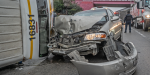 Taxi choca y vuelca con seis pasajeros sobre la Prolongación Calle Segunda