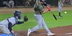 Toros apalean, blanquean y barren a Tigres a domicilio