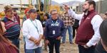 Supervisa Ismael Burgueño obras de mejoramiento urbano en colonia Granjas Familiares