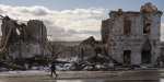 Autoridades ucranianas evacúan 1,700 civiles en Járkov, donde Rusia lanza nueva ofensiva
