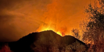 Rescatan a cinco personas atrapadas en incendio forestal en Valle de Guadalupe