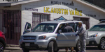 Ataque armado frente a escuela, deja a un hombre muerto, una mujer y dos menores lesionados