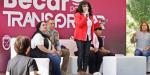 Transformando juventudes: Norma Bustamante entrega estímulos económicos