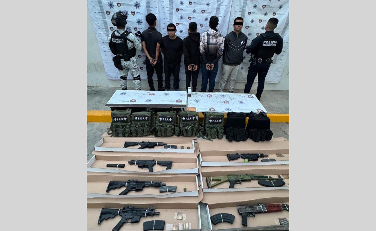 Policía Municipal y Fuerzas Federales decomisan arsenal y desarticulan célula delictiva