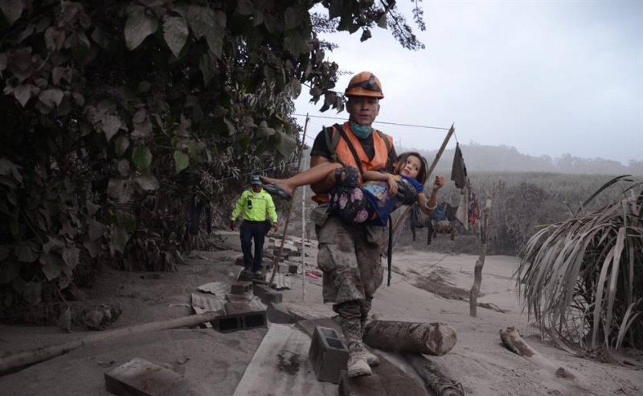 Tras erupción en Guatemala no se reportan mexicanos afectados