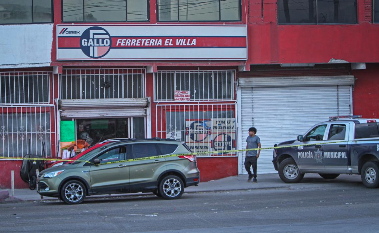 Robo con violencia en ferretería deja un asaltante sin vida y otro herido