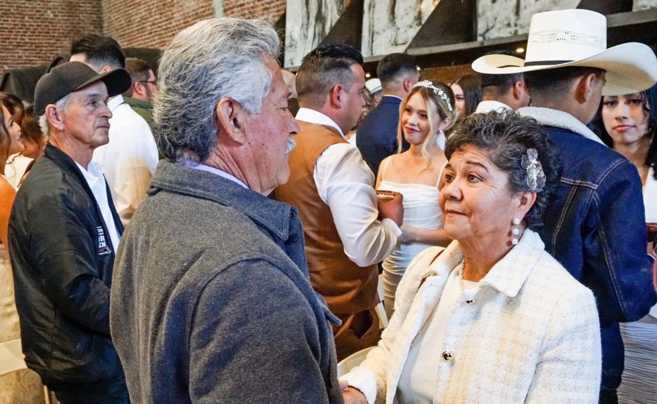 Une alcalde Armando Ayala Robles a 286 parejas en matrimonio