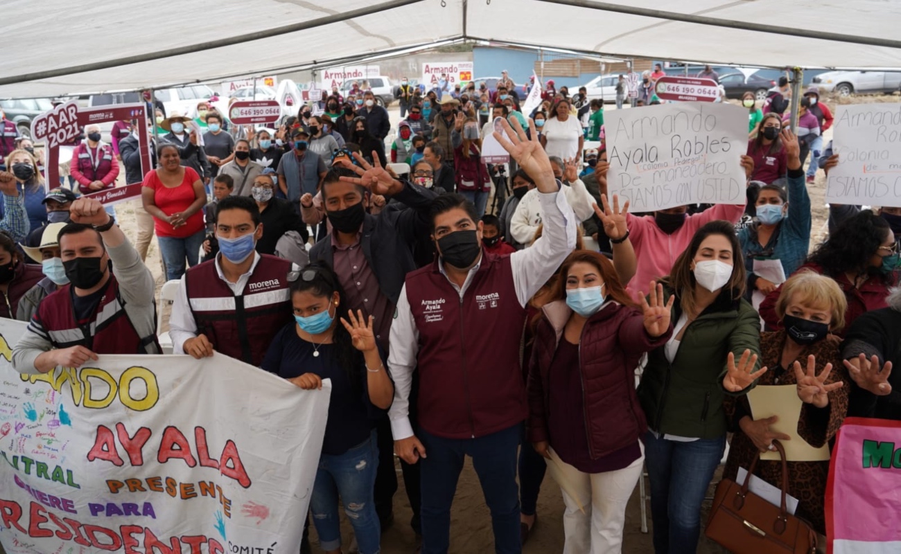 Construcción de drenaje, promete Ayala a residentes de El Salitral