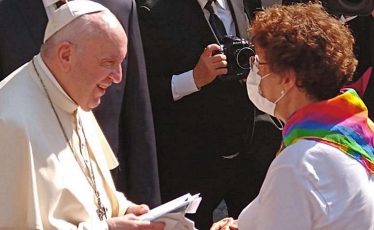 El Papa Francisco se reúne con activistas LGBTQ y enfrenta peticiones de cambios sobre la afirmación de género