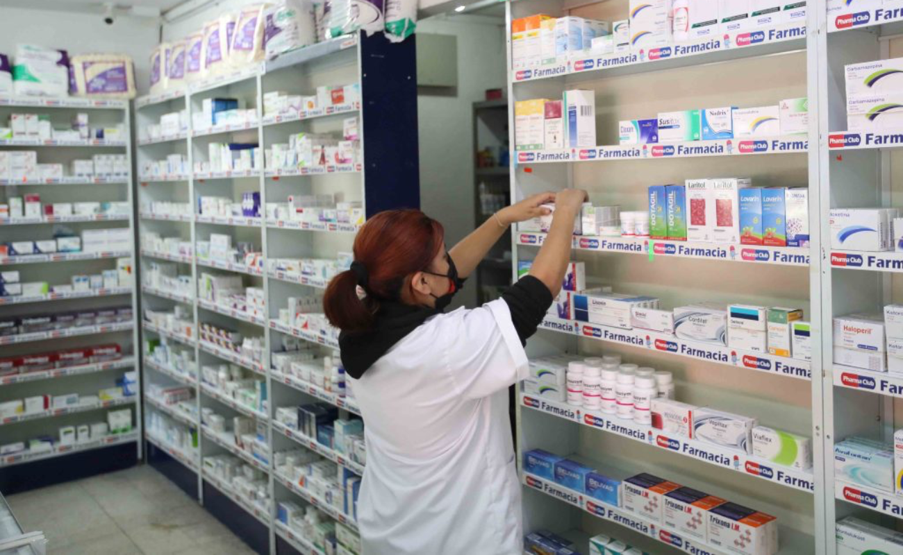 Paga gobierno de López Obrador 20% más por medicamentos comprados de manera urgente: Inefam