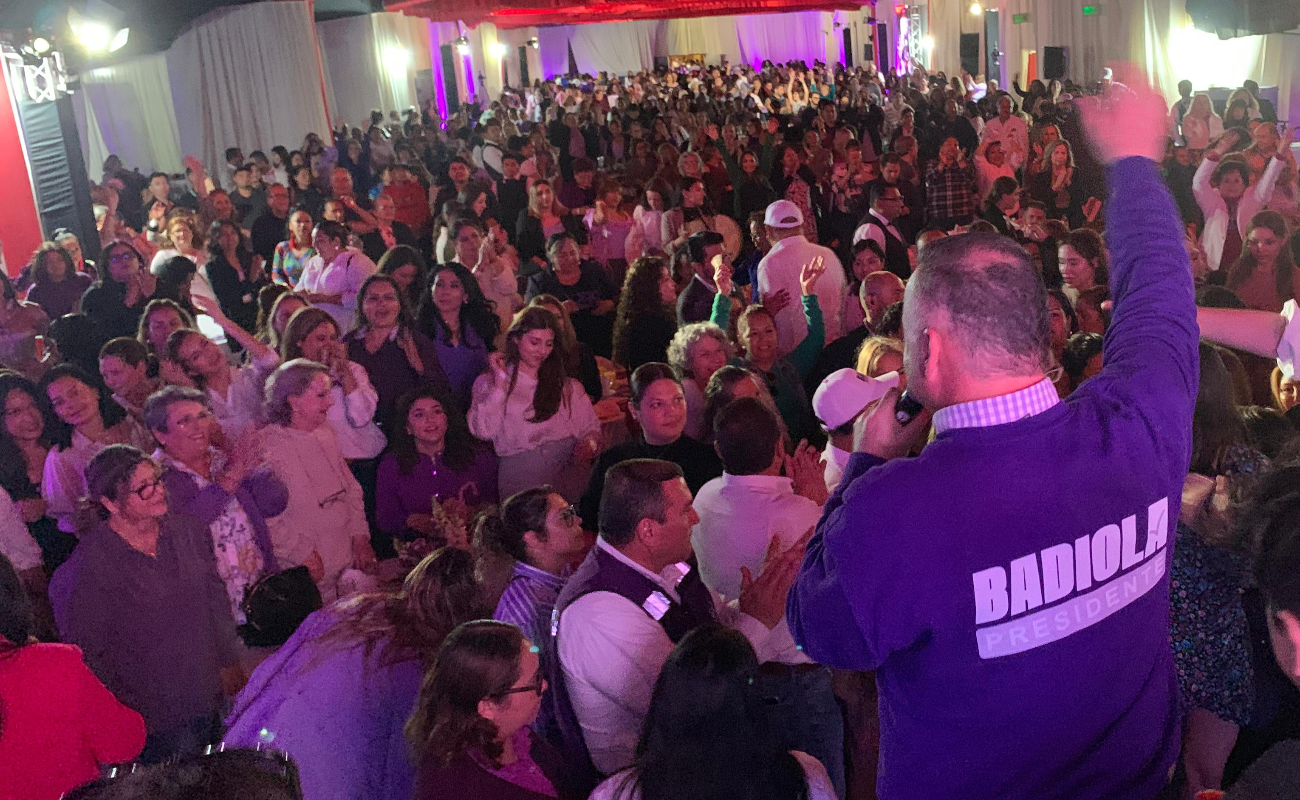 Se reúne Badiola Montaño con más de dos mil mujeres