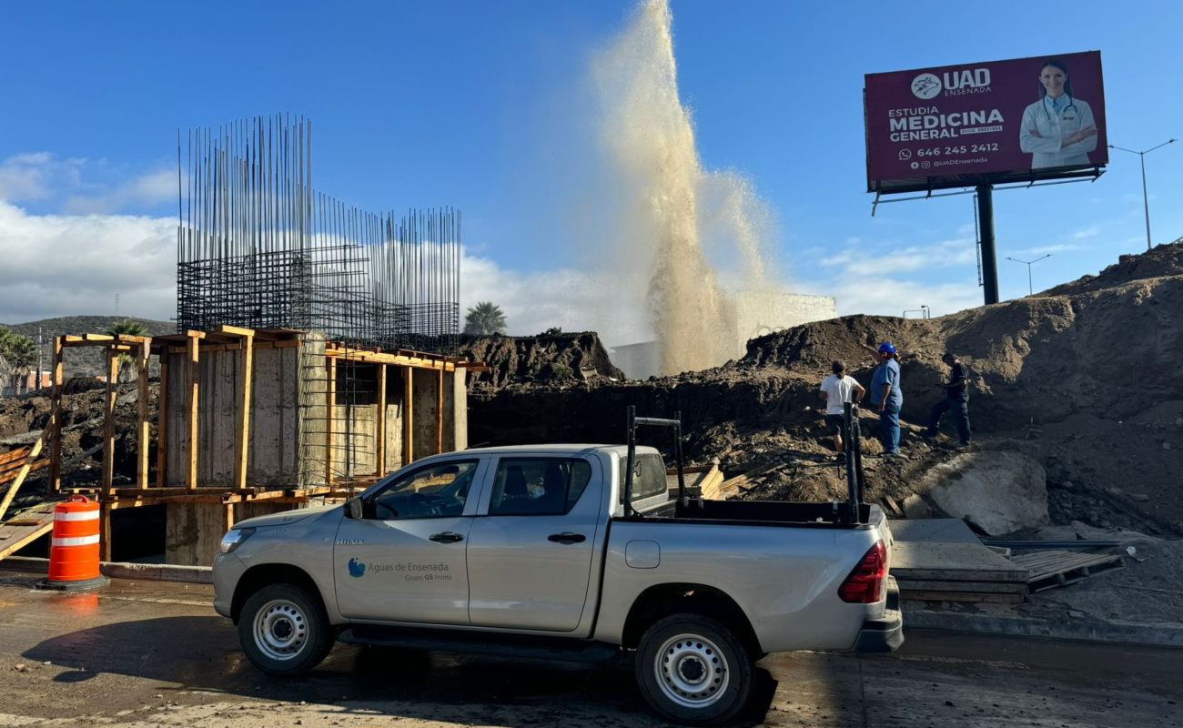 Atiende SEPROA fuga de agua en Ensenada