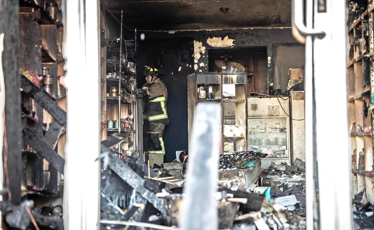 Se incendia local de venta de velas en Playas de Tijuana