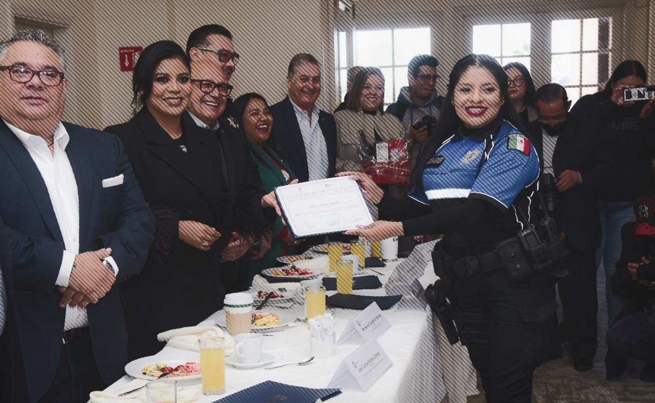 Reconoce Alcaldesa Montserrat Caballero a mandos y oficiales de la Policía Turística