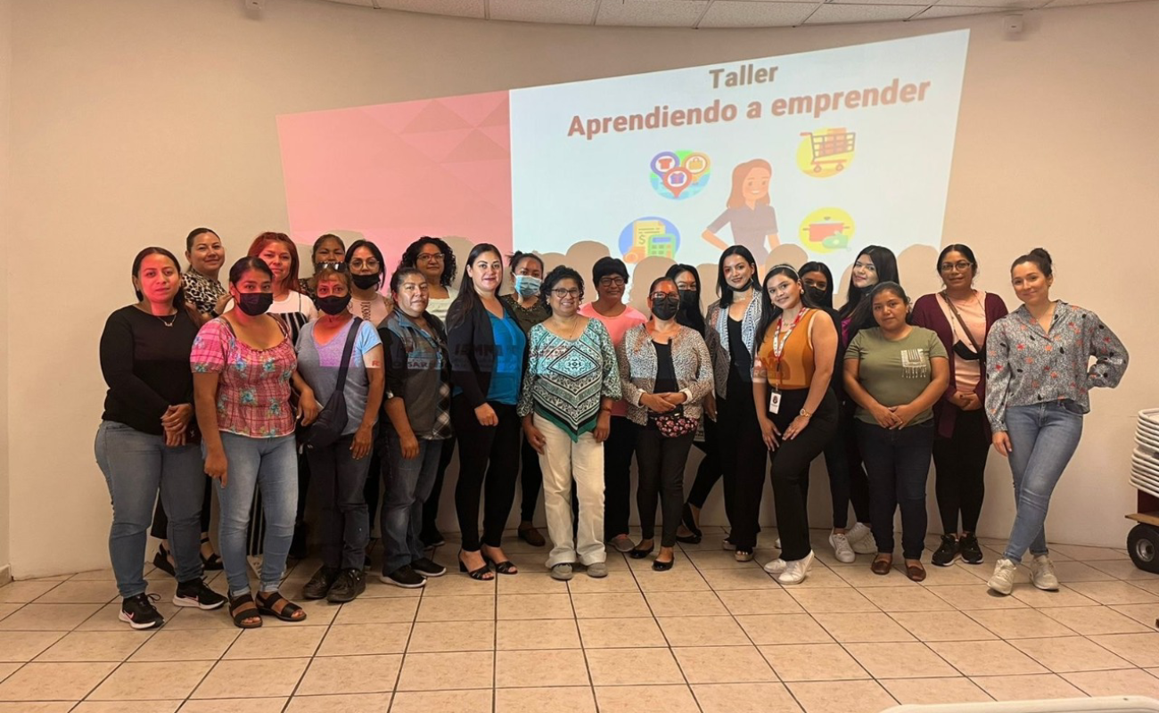 Imparten taller de emprendimiento económico para mujeres en Rosarito