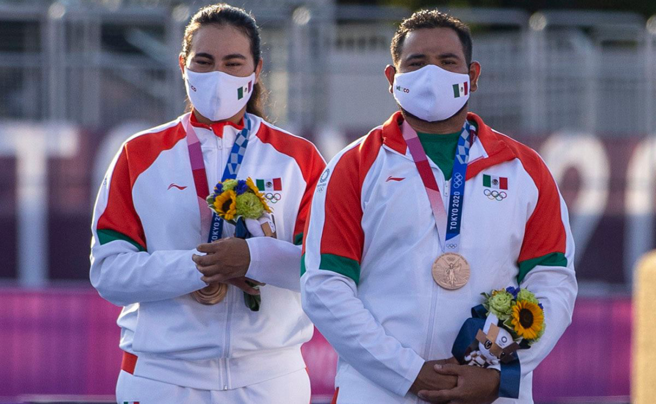 Dan Alejandra Valencia y “Abuelo” Álvarez primera medalla a México en Tokio 2020