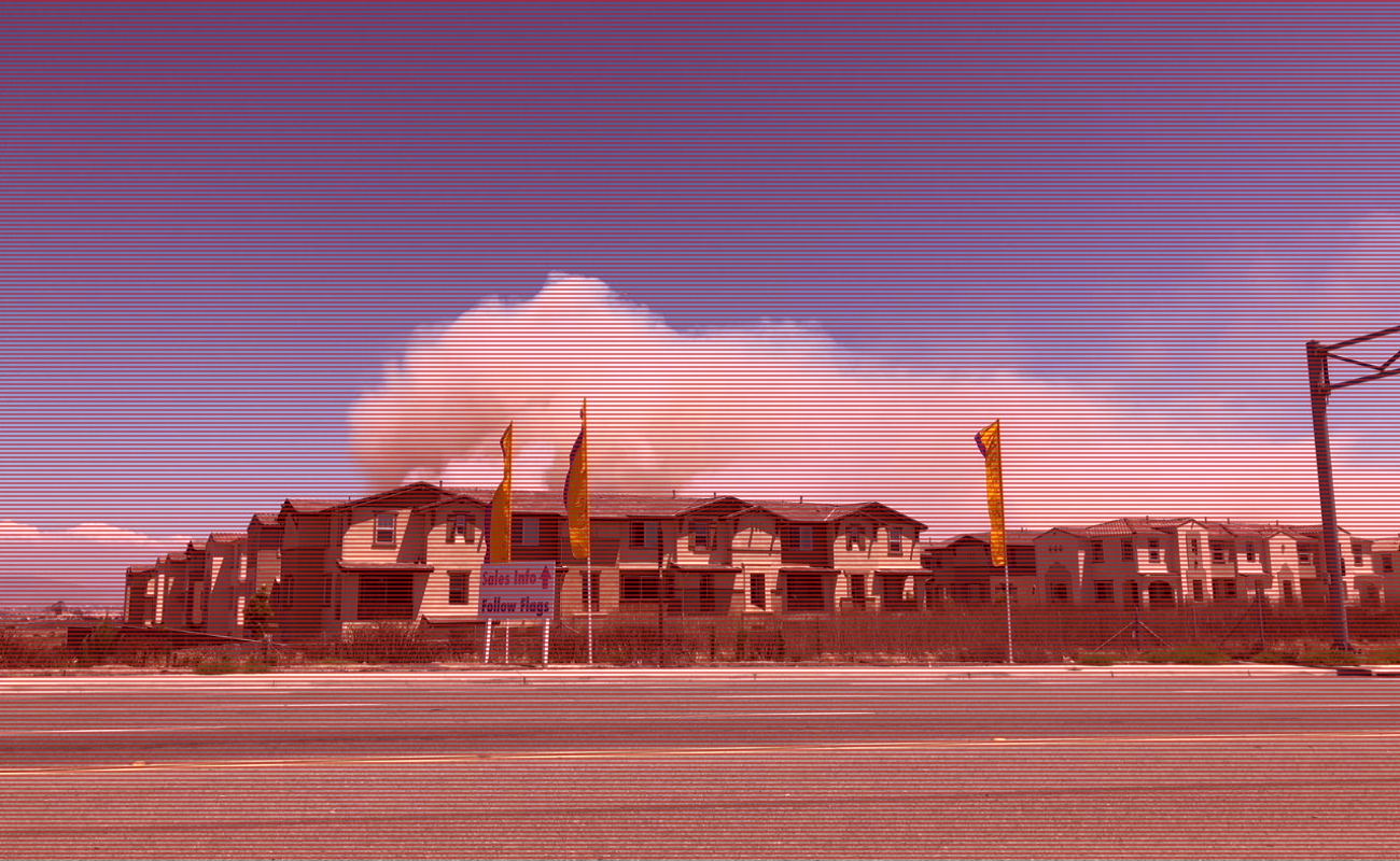 Evacuan 70 viviendas por incendio forestal en Otay Mesa