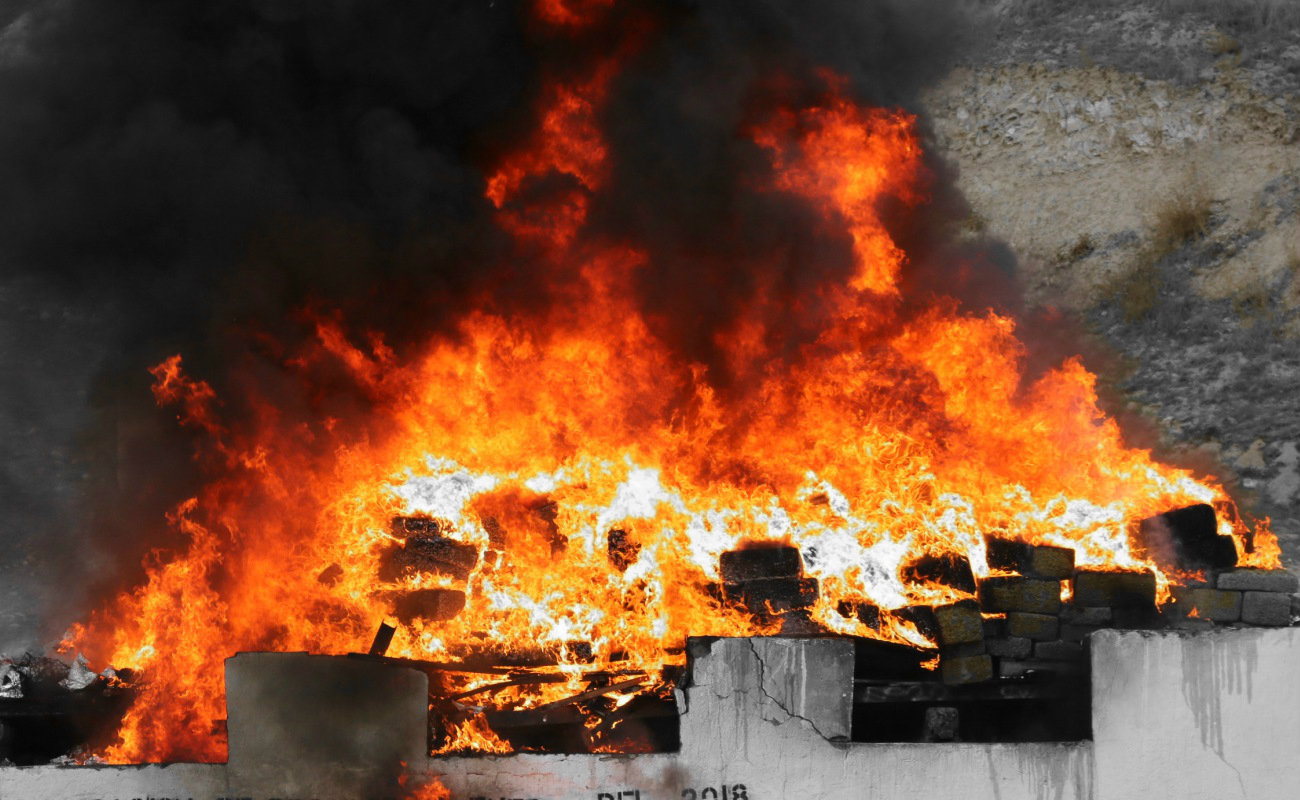 Incineran en Tijuana 2 toneladas de droga