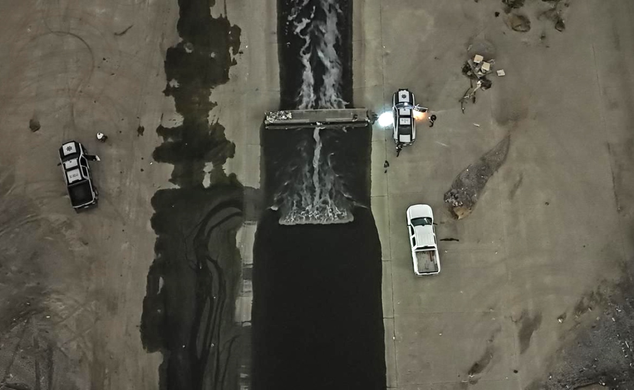 Hallan cuerpo flotando en canalización del Río Tijuana