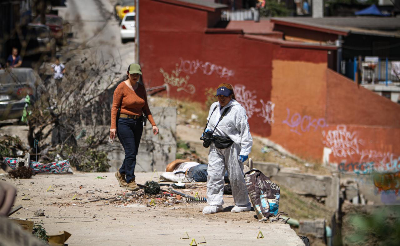 Ejecutan a balazos a un hombre en Lomas del Rubí