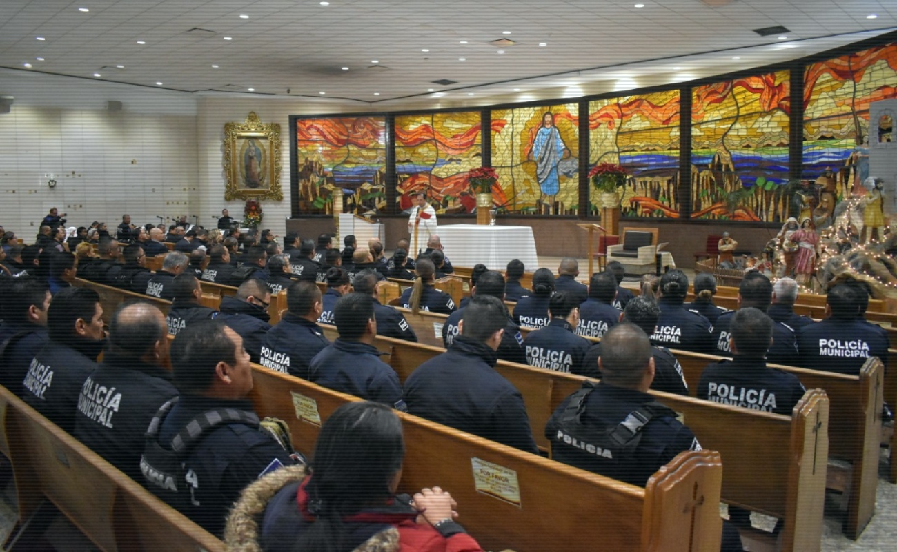 Entregan reconocimientos a 53 oficiales de la Policía Municipal