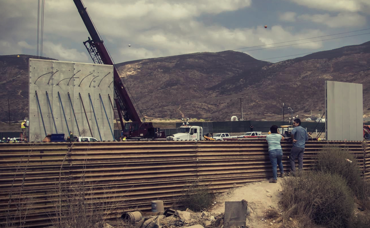 Inició el reemplazo del muro fronterizo entre San Diego y Tijuana