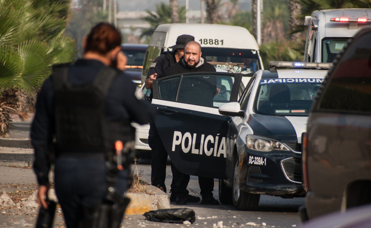 Conductor en presunto estado de ebriedad provoca accidente en la Vía Rápida Poniente