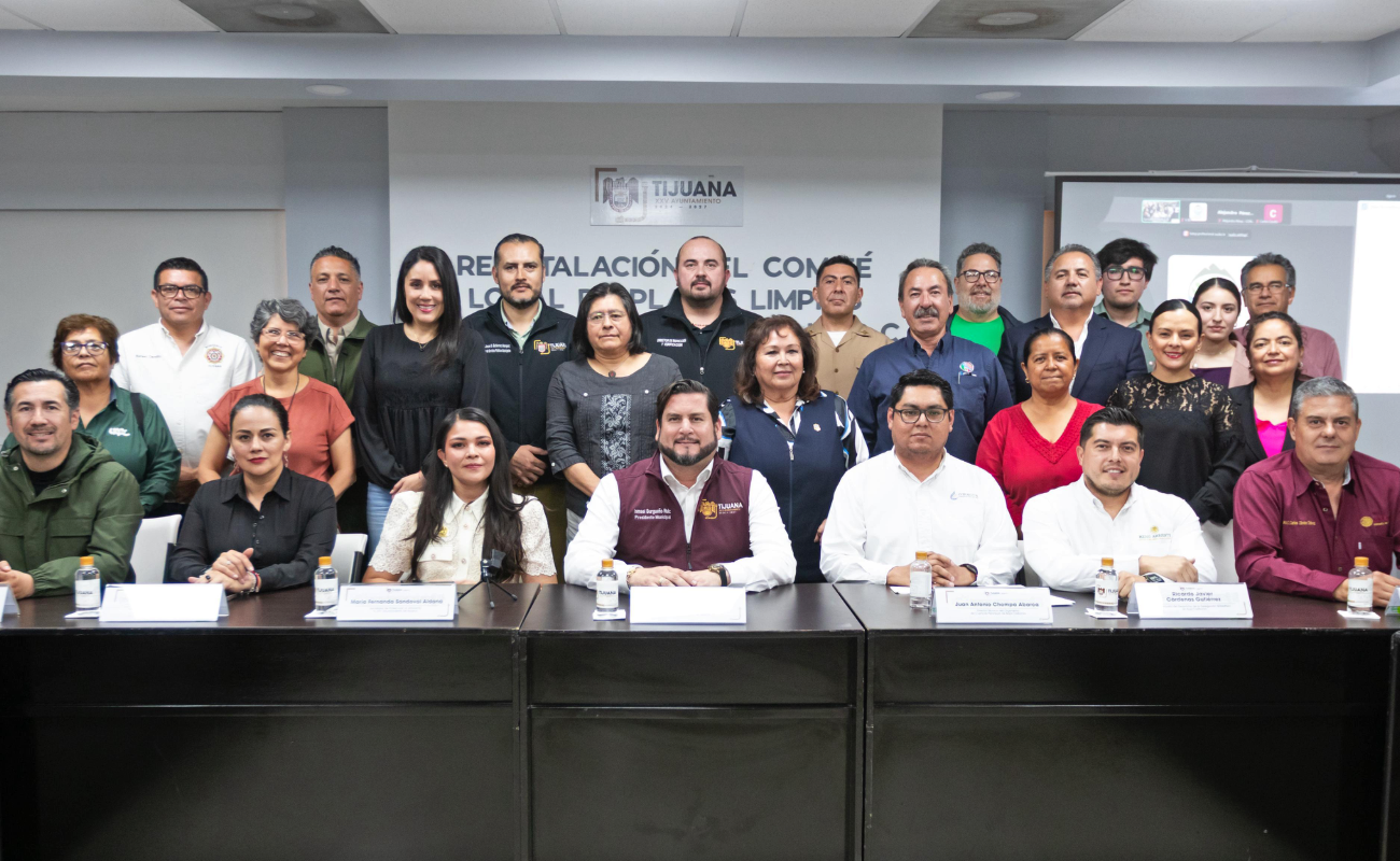 Reinstala Ismael Burgueño el Comité de Playas Limpias