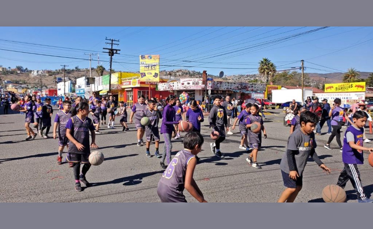 Invita Gobierno de Ensenada a participar en desfile por aniversario de la Revolución Mexicana