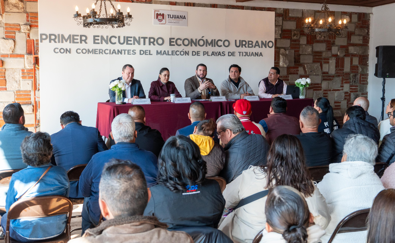 Sostiene alcalde de Tijuana primer encuentro económico y urbano con comerciantes del malecón de Playas de Tijuana