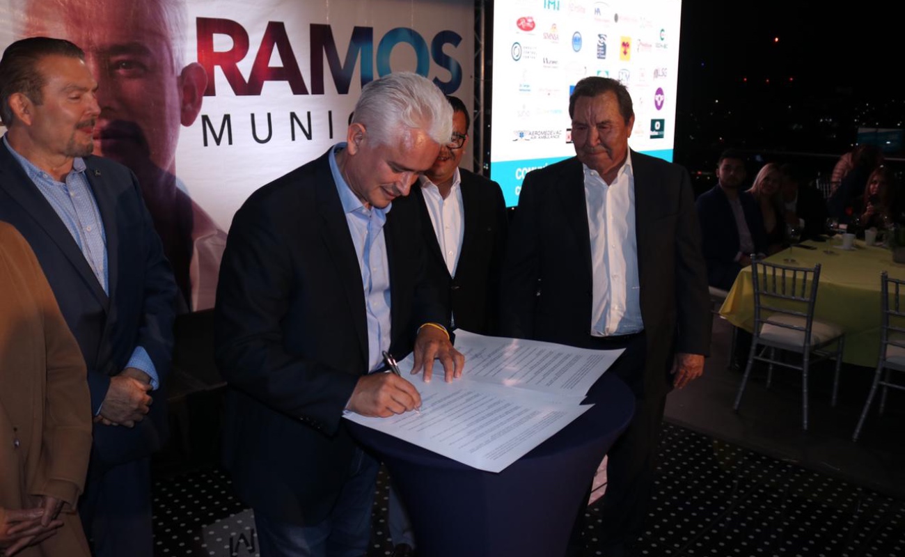 Firma Jorge Ramos compromiso de dar protección al sector médico y crear Consejo Municipal de la Salud