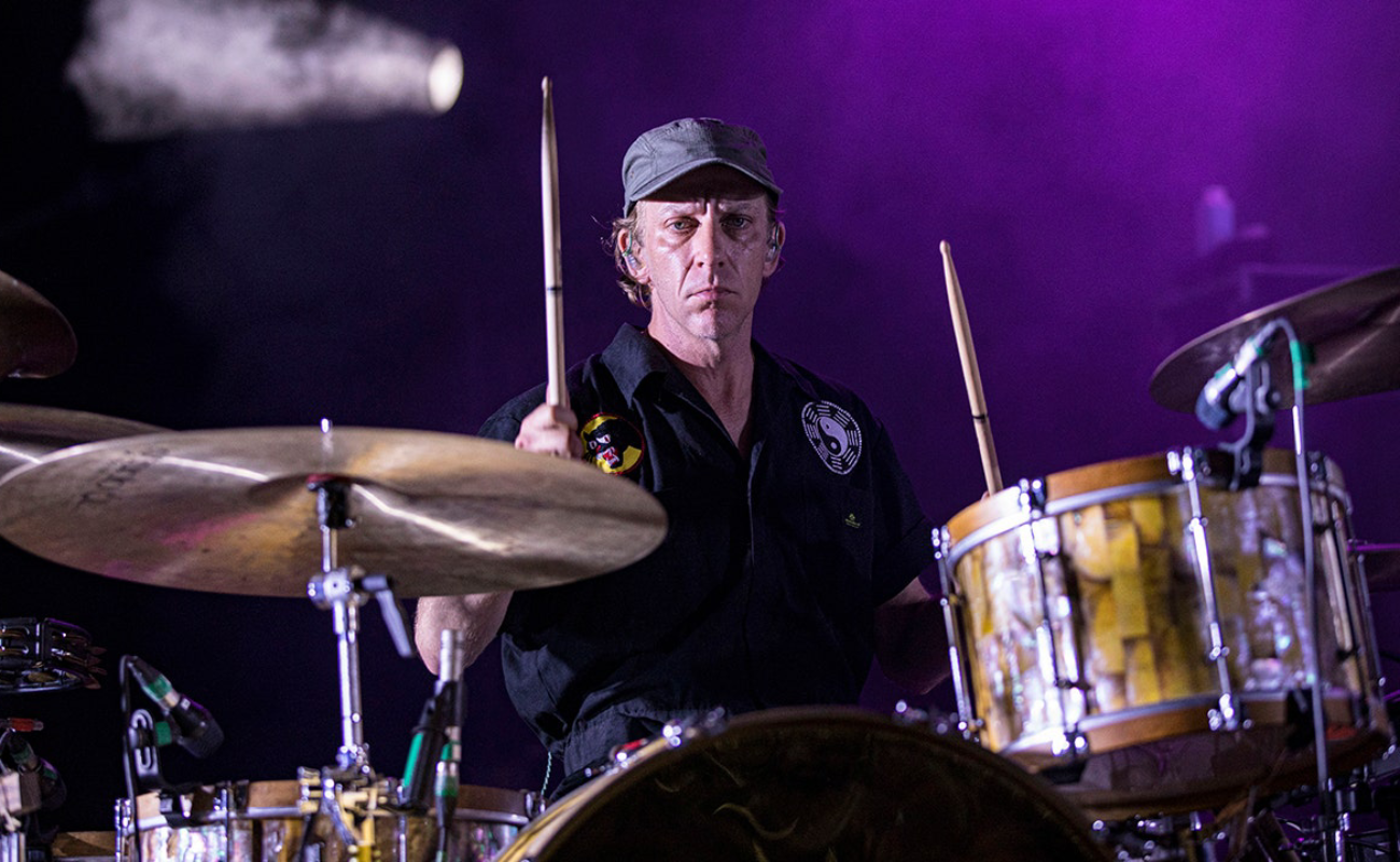Muere Jeremiah Green, baterista de Modest Mouse, a los 45 años tras diagnóstico de cáncer