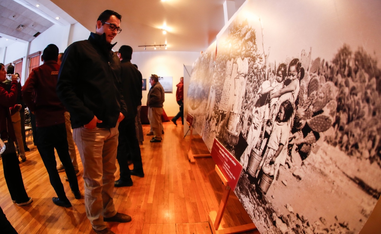 Inauguran muestra fotográfica "agua y género: Inclusión para La Paz"