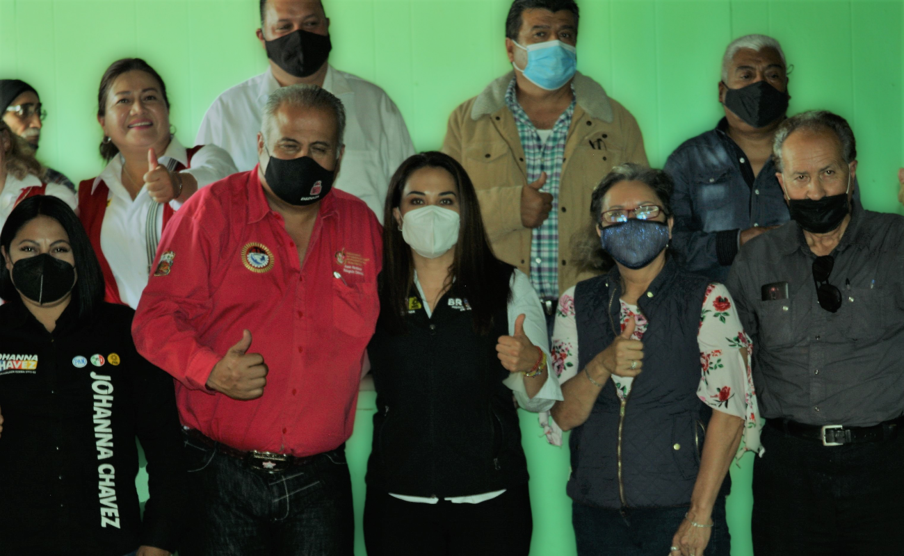 Promete Brenda Mendoza rescatar del abandono a músicos de Ensenada