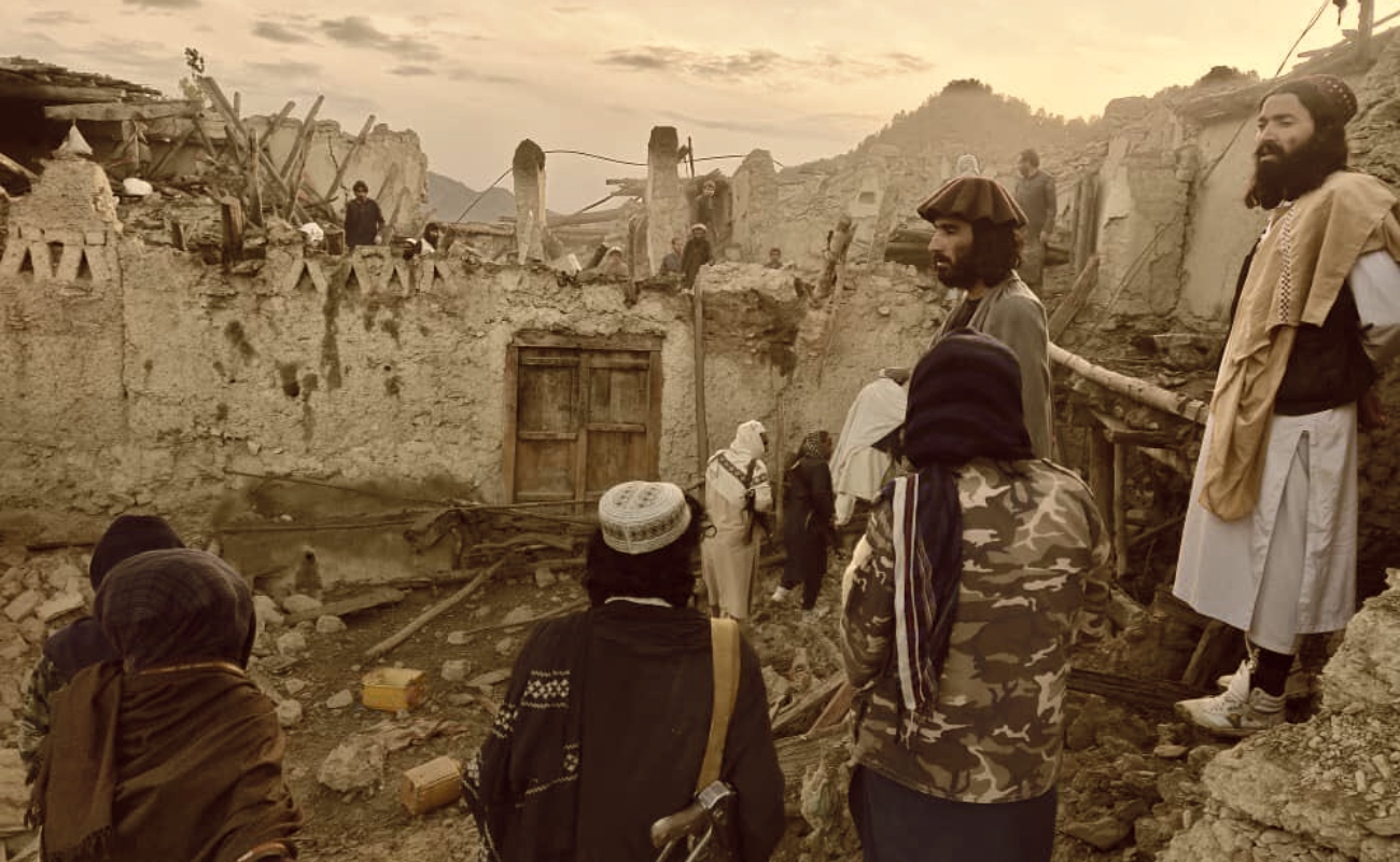 Deja sismo mil muertos y más mil 500 heridos en Afganistán