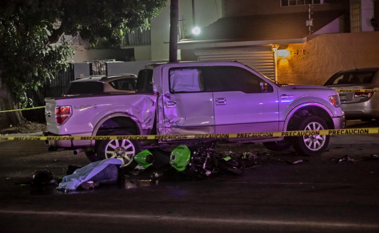 Motociclista pierde la vida tras chocar contra pickup en Playas de Tijuana