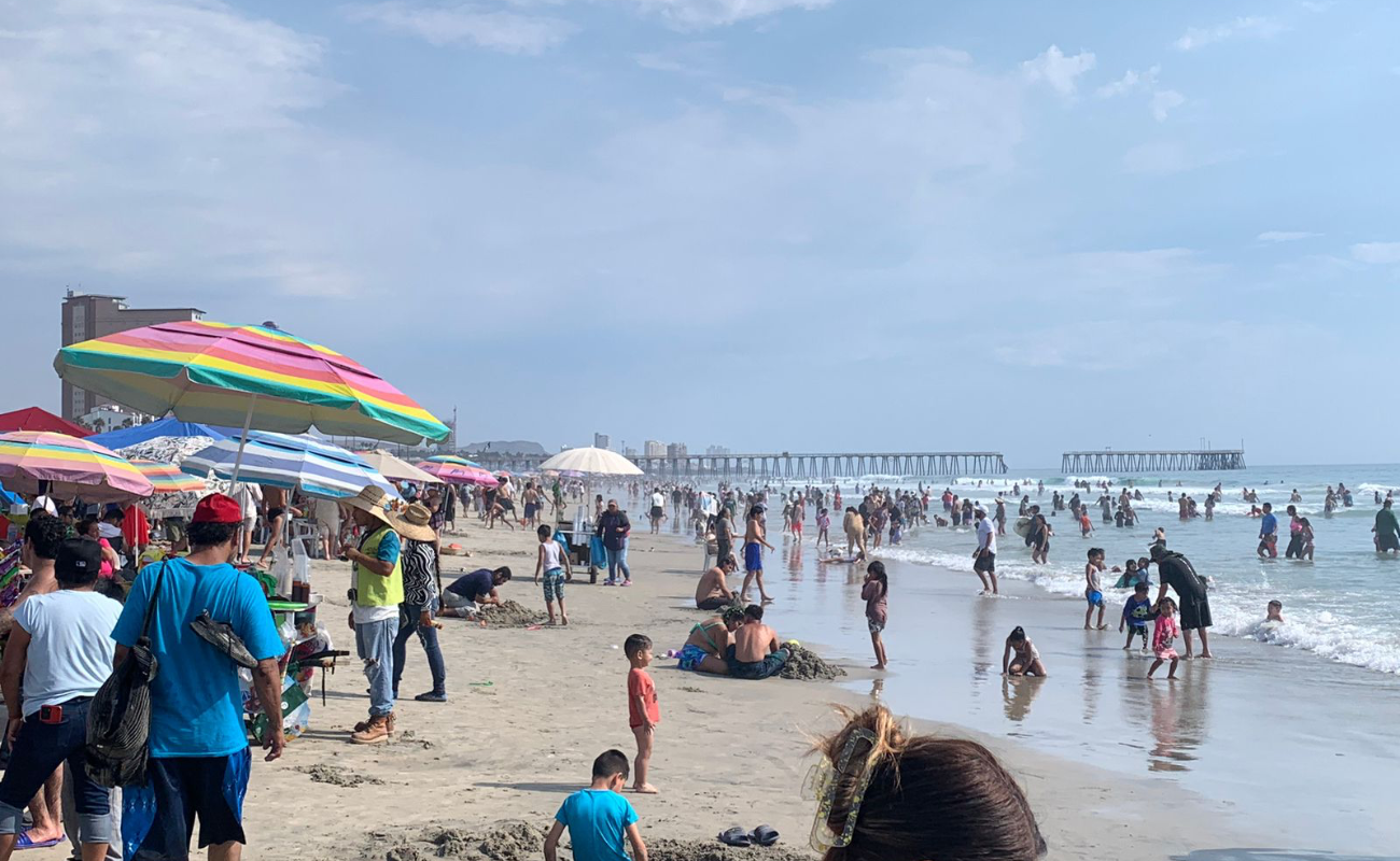 Gran afluencia de turistas durante el fin de semana en Playas de Rosarito