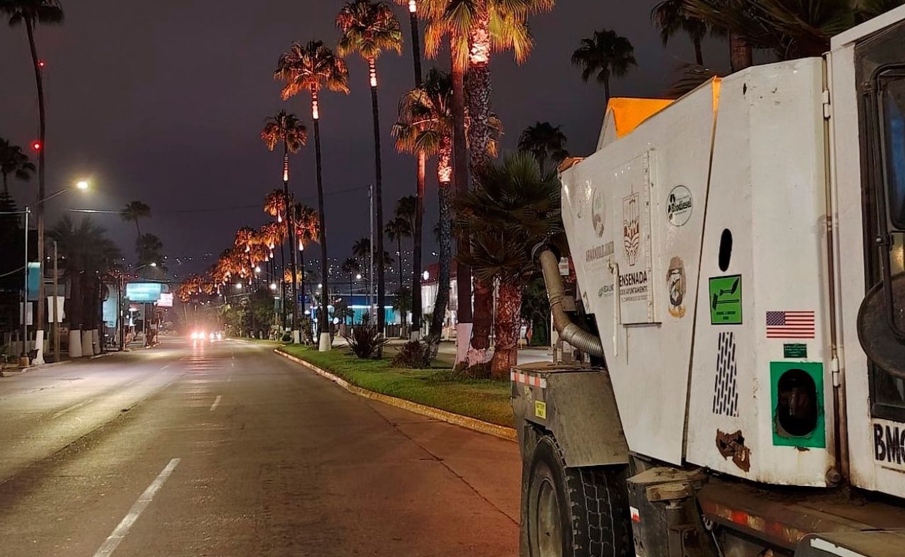 Más de 72 mil metros cuadros de barrido mecánico en el primer cuadro de la ciudad: CAM