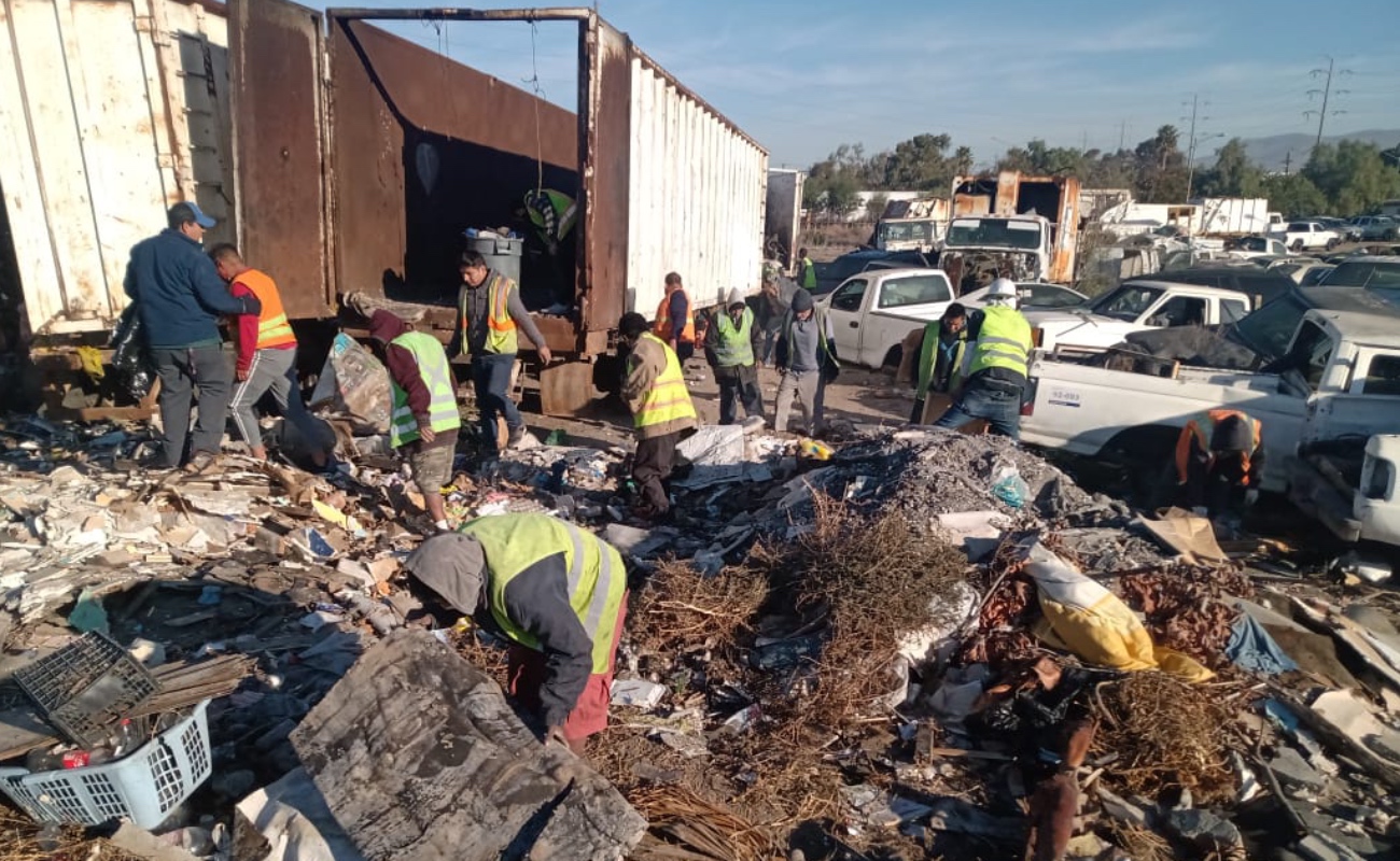 Erradicam 21 basureros clandestino en Tijuana