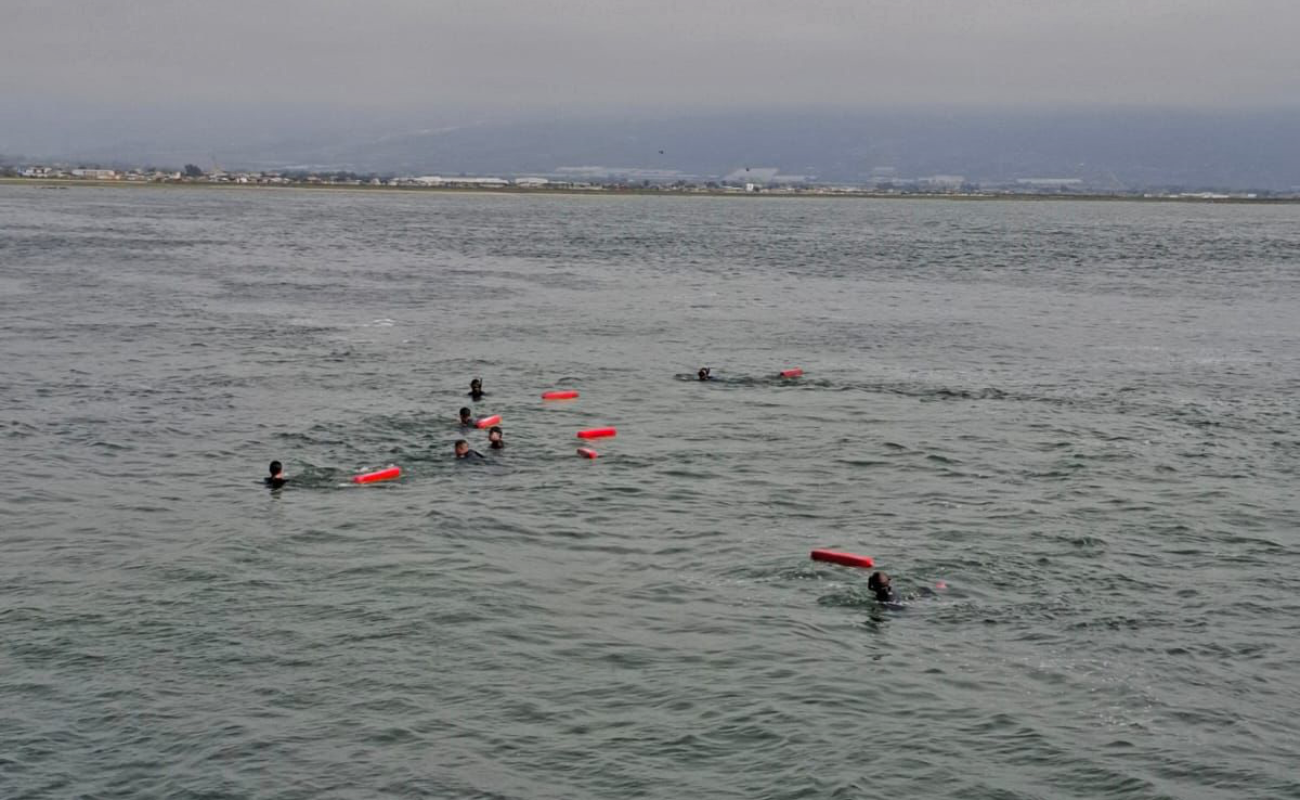 Joven de 16 años cae al mar en el Estero y está extraviado