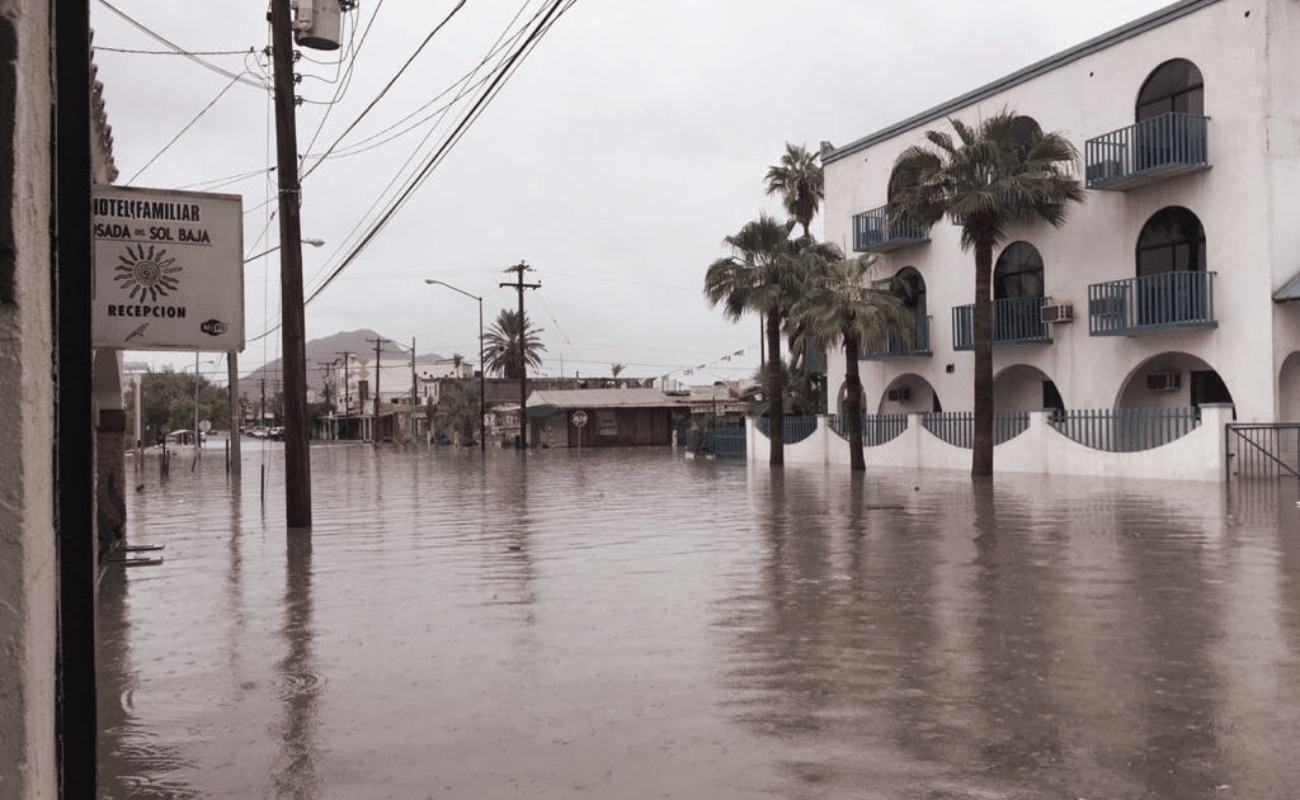 Decenas de damnificados e inundaciones por “Rosa” en San Felipe