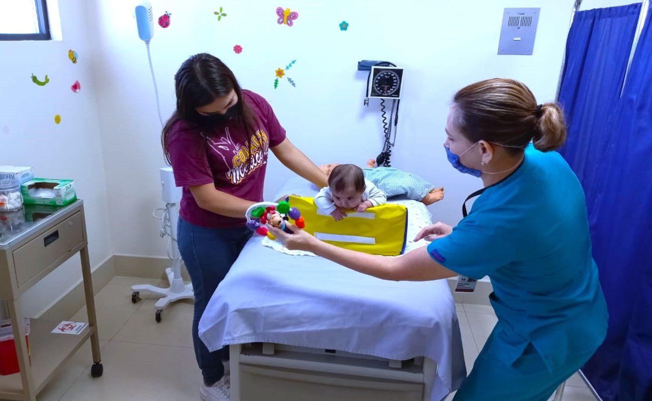 Ofrecen atención de estimulación temprana Hospital Materno Infantil y Centro de Atención Múltiple # 6