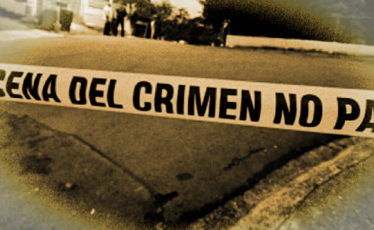 Hallan seis cuerpos calcinados en camioneta en Guanajuato