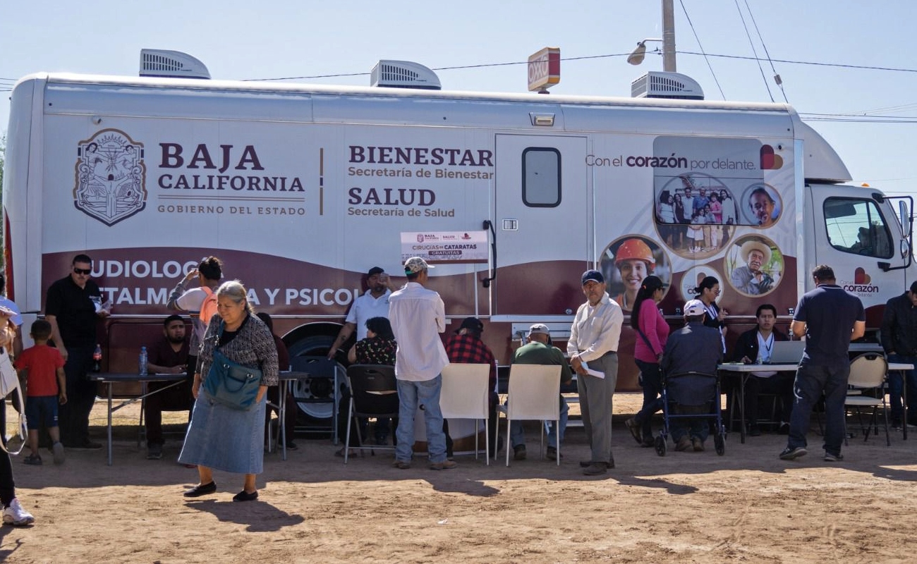 Brindan centros de salud móviles atención gratuita en Mexicali