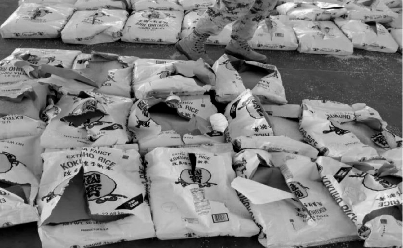 Descubren 94.5 kilos de metanfetamina y heroína ocultos en sacos de arroz