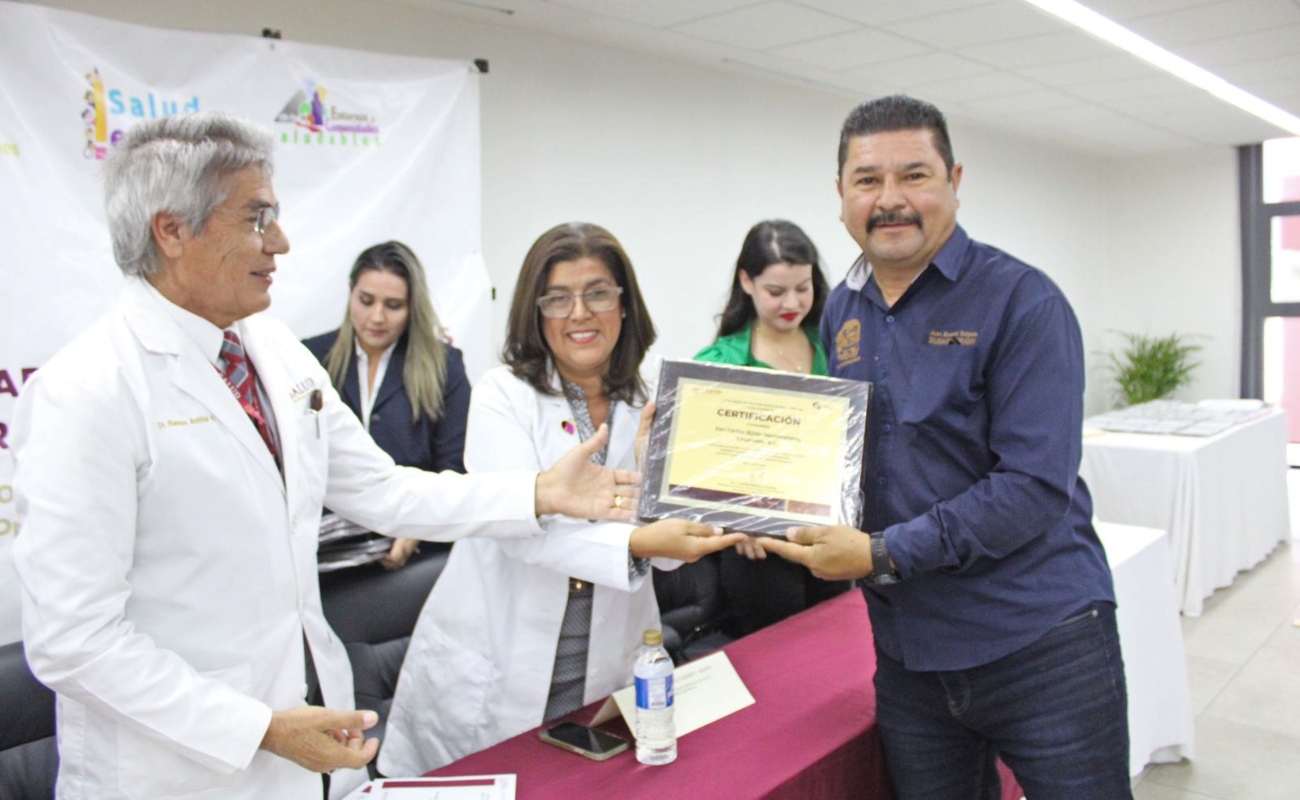 Certifica JSSE a comunidades, escuelas y entornos laborales como promotoras de salud en Ensenada