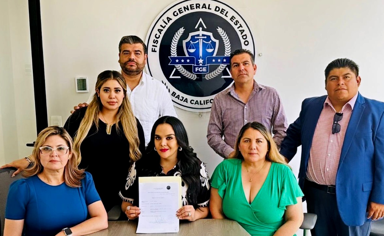 Denuncian regidores a Montserrat Caballero por abuso de autoridad