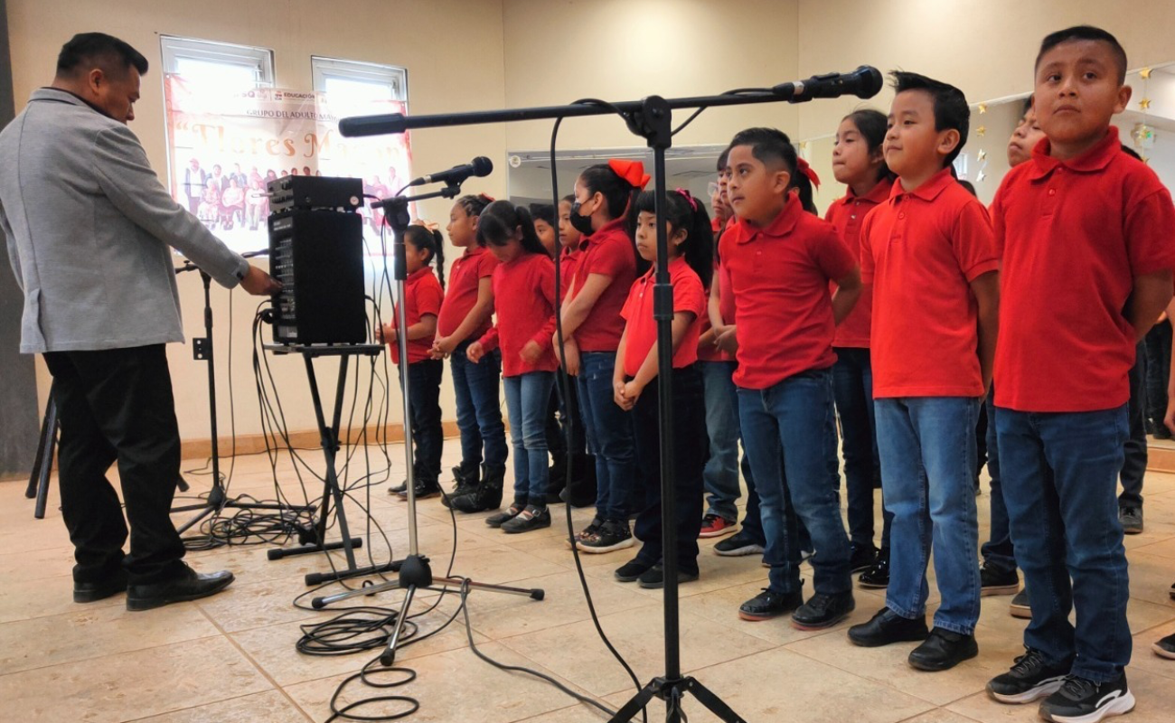 Coro Infantil Bilingüe Kata Ñu ´u ofrece emotivo concierto de fin de cursos en San Quintín